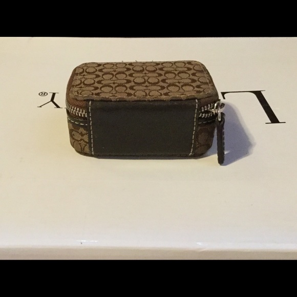 Coach travel pill case EUC includes bottles - Picture 5 of 6